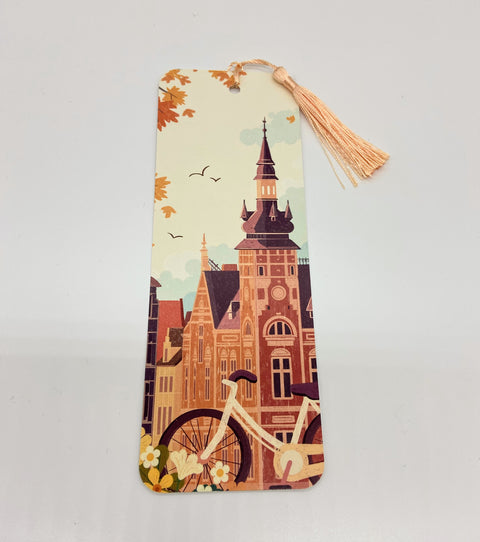 Leuven Grote Markt bookmark featuring an artistic illustration of the city's historic square. Double-sided, printed on high-quality matte cardstock (350g), perfect for book lovers and travelers.